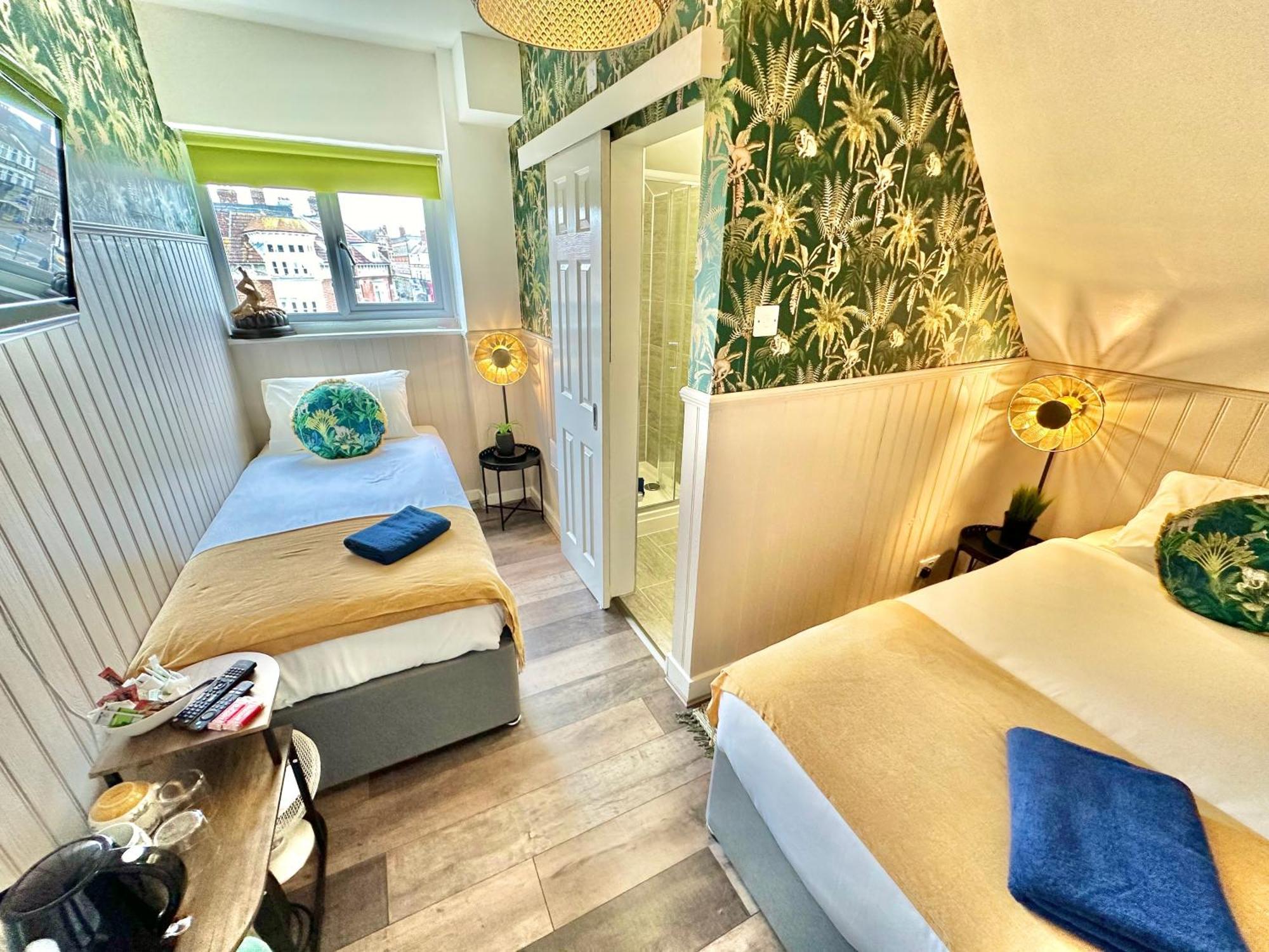Lemur Lodge - Boutique Apartments - Short Stroll To The Beach Bournemouth Exterior photo