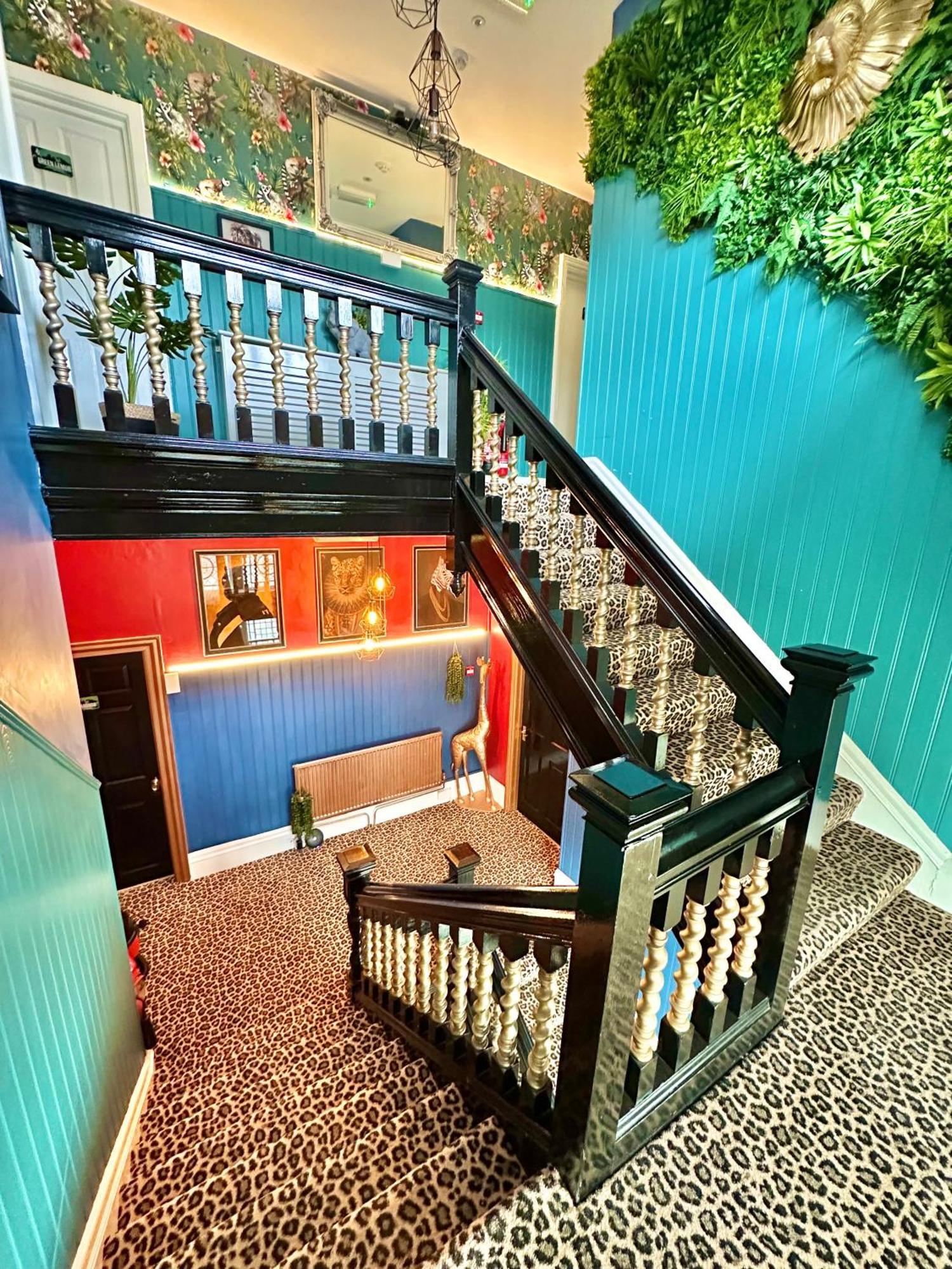 Lemur Lodge - Boutique Apartments - Short Stroll To The Beach Bournemouth Exterior photo
